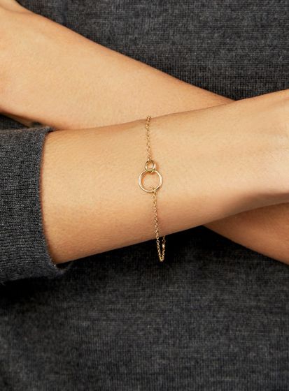 Bracelet chaîne en or jaune 14k avec cercles entrelacés