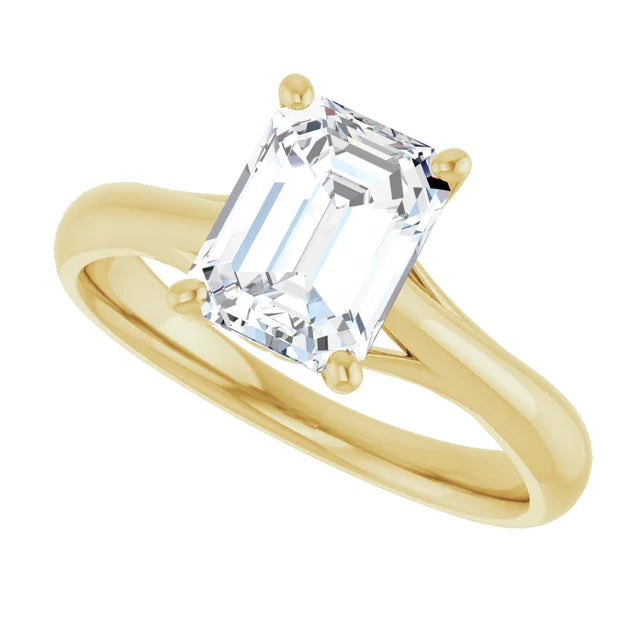 Bague d'engagement solitaire à 4 griffes en or jaune 14k avec diamant de laboratoire taille émeraude 2,00 ct