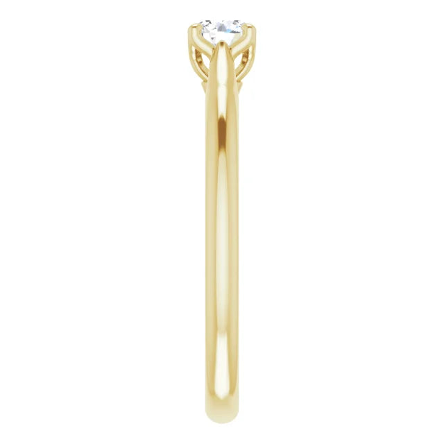 White Gold Diamond Solitaire Engagement Ring with 4 Prongs