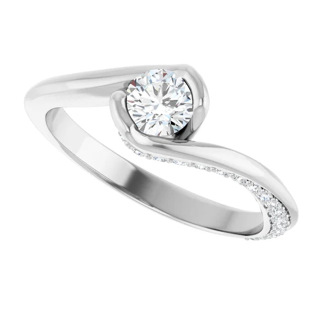 Bague de fiançailles solitaire et pavé asymétrique en or blanc 14k avec diamant central rond de 0,35 ct (GIA) et 34 diamants d'entourage