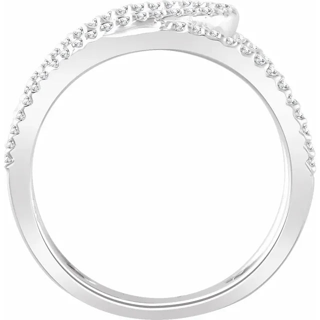 Jonc large au design croisé en or blanc 14k pavé de 67 diamants (0,35 ct)