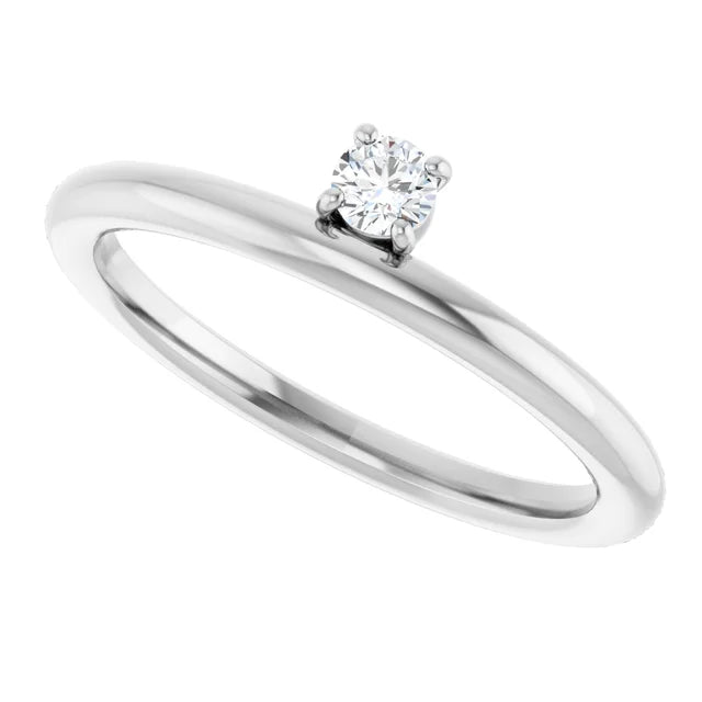 Bague solitaire délicate à 4 griffes en or blanc 14k avec diamant rond 0,10 ct