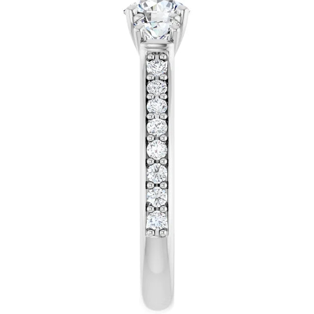 Bague de fiançailles Trinité (3 pierres) et pavé en or blanc 14k avec diamant central rond de 0,50 ct (GIA), 2 diamants latéraux et 16 diamants d'entourage
