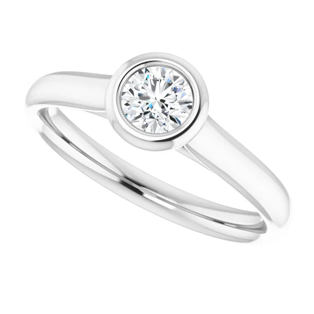 White Gold Diamond Solitaire Engagement Ring with 4 Prongs