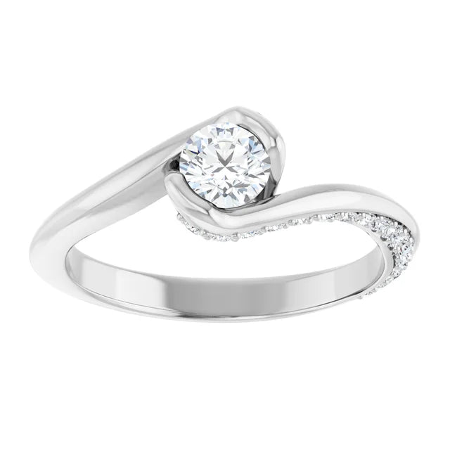 Bague de fiançailles solitaire et pavé asymétrique en or blanc 14k avec diamant central rond de 0,35 ct (GIA) et 34 diamants d'entourage