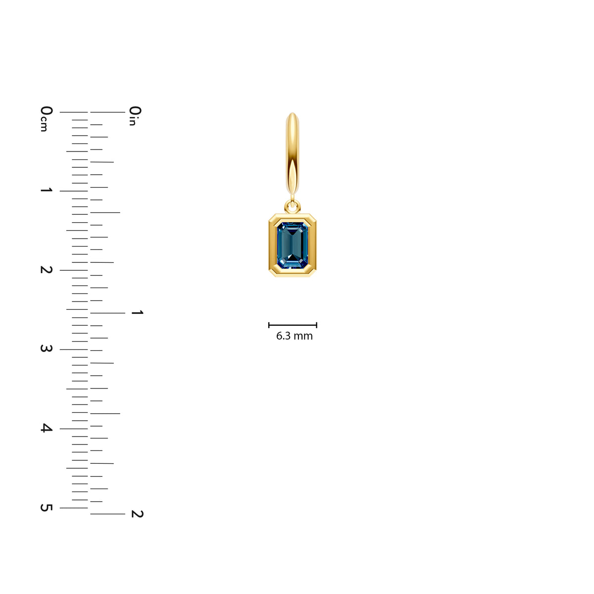 Boucle d'oreille créole pendante en or jaune 14k et Topaze London Blue (Taille Émeraude)